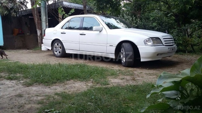 Mercedes C 250 1995, 378,883 km - 2.5 л - Masallı