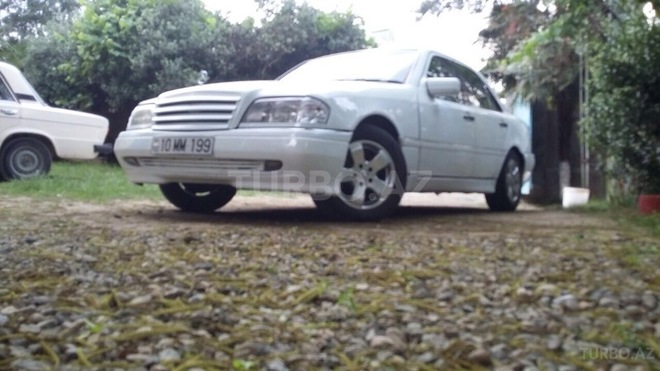Mercedes C 250 1995, 378,883 km - 2.5 л - Masallı