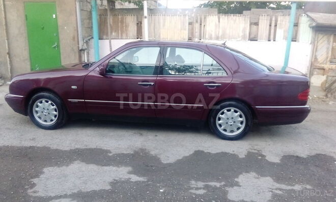 Mercedes E 200 1997, 151,000 km - 2.0 l - Bakı