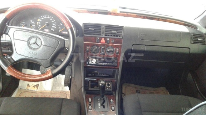 Mercedes C 220 1996, 298,560 km - 2.2 л - Xırdalan