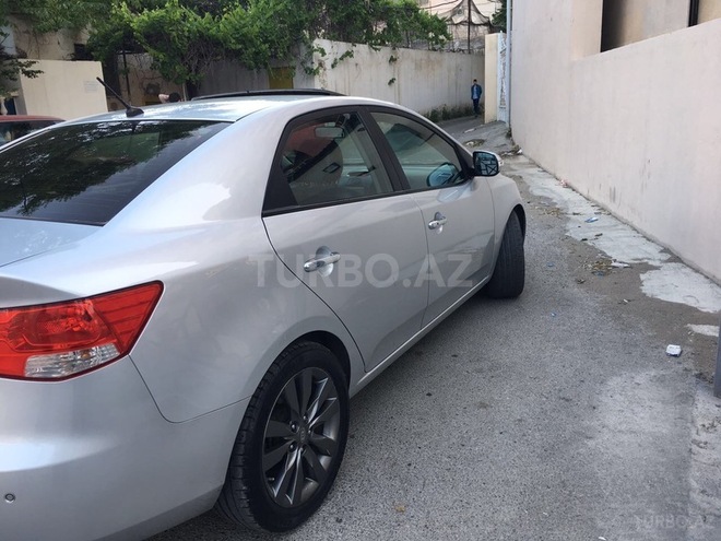 Kia Cerato 2010, 170,000 km - 2.0 l - Bakı