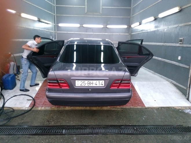 Mercedes E 220 1995, 477,250 km - 0.2 l - Bakı