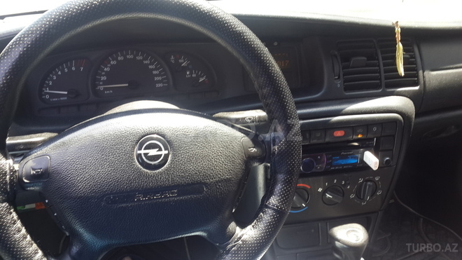 Opel Vectra 1998, 296,000 km - 1.8 l - Bakı