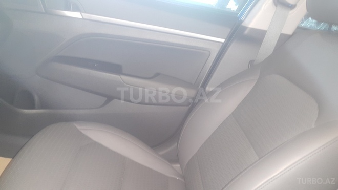 Hyundai Elantra 2015, 0 km - 2.0 л - Bakı