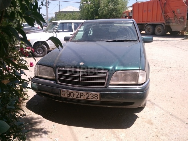 Mercedes C 220 1995, 300,300 km - 2.2 l - Bakı