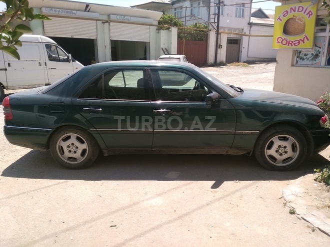Mercedes C 220 1995, 300,300 km - 2.2 l - Bakı