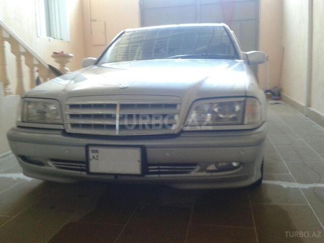 Mercedes C 200 2000, 170,000 km - 0.2 л - Göygöl