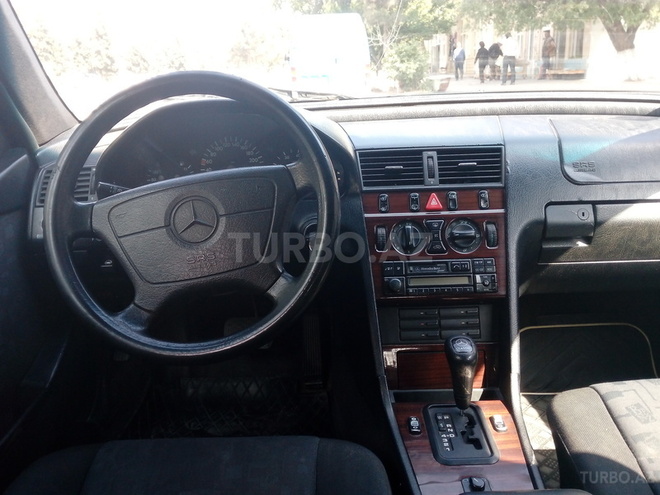 Mercedes C 200 1996, 248,000 km - 2.0 l - Sumqayıt