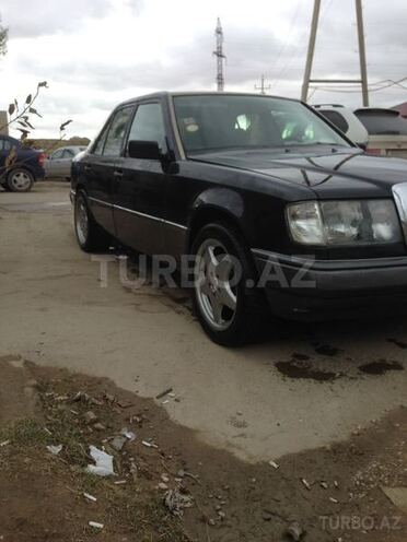 Mercedes E 230 1991, 200,000 km - 2.3 л - Sumqayıt