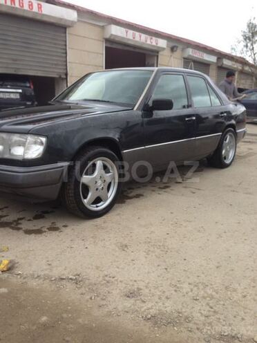 Mercedes E 230 1991, 200,000 km - 2.3 л - Sumqayıt