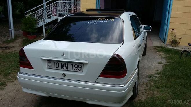 Mercedes C 250 1995, 245,345 km - 2.5 л - Lənkəran