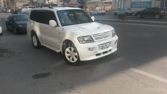 Mitsubishi Pajero 2002, 200,000 km - 3.0 l - Bakı