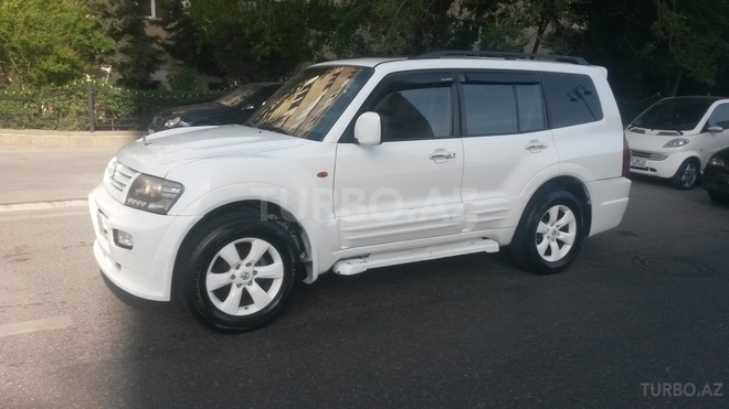 Mitsubishi Pajero 2002, 200,000 km - 3.0 l - Bakı