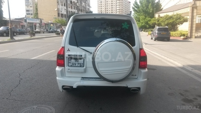 Mitsubishi Pajero 2002, 200,000 km - 3.0 l - Bakı