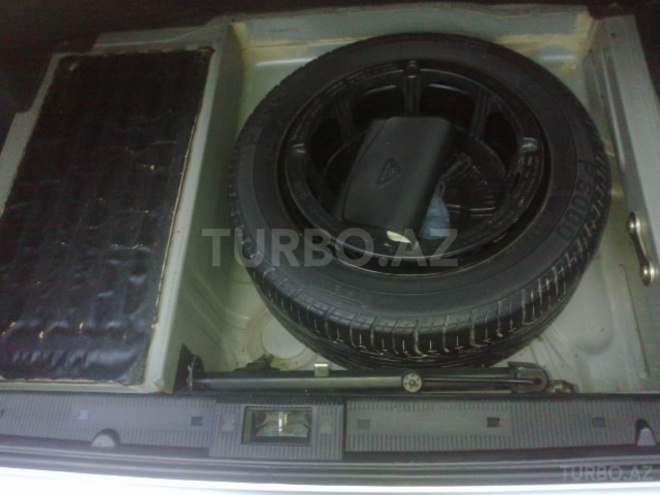Mercedes E 200 2001, 187,000 km - 2.0 l - Bakı
