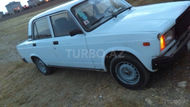 LADA (VAZ) 2107 2007, 135,000 km - 1.6 л - Bakı