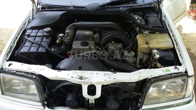 Mercedes C 250 1996, 403,693 km - 2.5 л - Masallı
