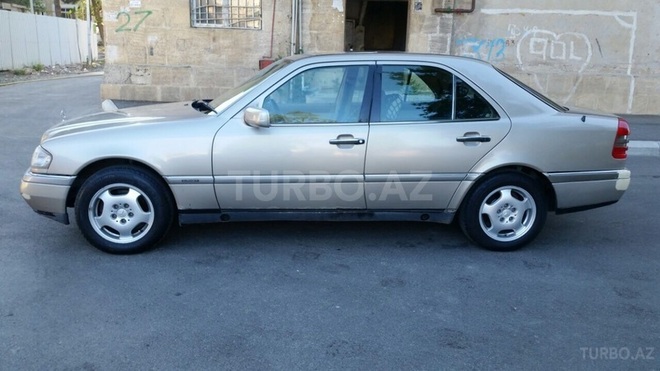 Mercedes C 180 1994, 250,000 km - 1.8 l - Bakı