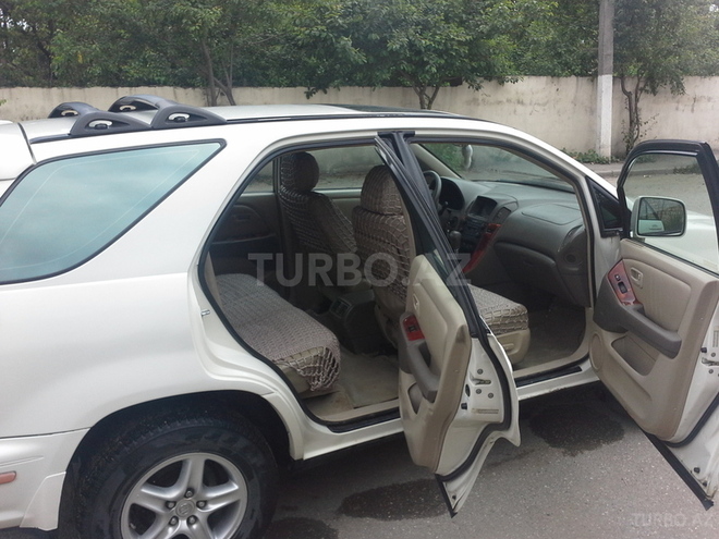 Lexus RX 300 2002, 95,809 km - 3.0 l - Quba