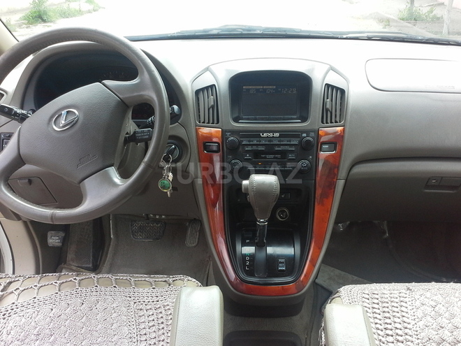 Lexus RX 300 2002, 95,809 km - 3.0 l - Quba