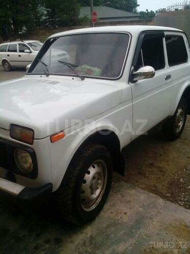 LADA (VAZ) Niva 2009, 200,000 km - 1.7 l - Astara