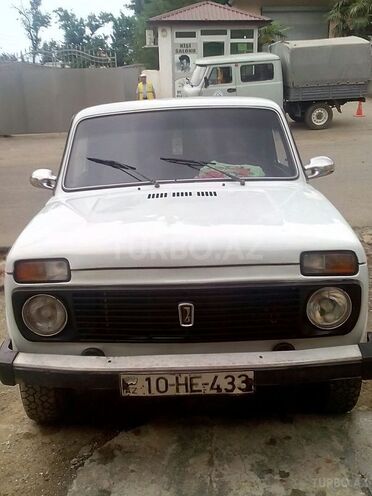 LADA (VAZ) Niva 2009, 200,000 km - 1.7 l - Astara