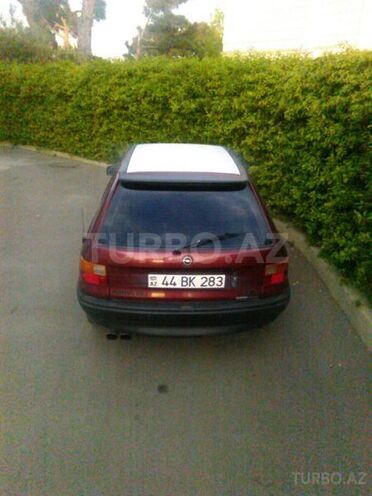 Opel Astra 1992, 175,468 km - 1.8 l - Bakı