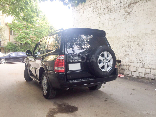 Mitsubishi Pajero 2006, 207,000 km - 3.8 л - Bakı
