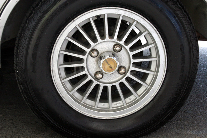 Nissan  1987, 101,000 km - 2.0 l - Bakı