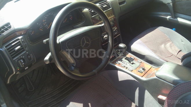 Mercedes E 230 1997, 281,000 km - 2.3 л - Bakı