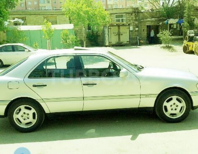 Mercedes C 180 1998, 320,000 km - 1.8 l - Sumqayıt