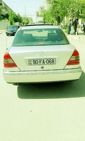 Mercedes C 180 1998, 320,000 km - 1.8 l - Sumqayıt