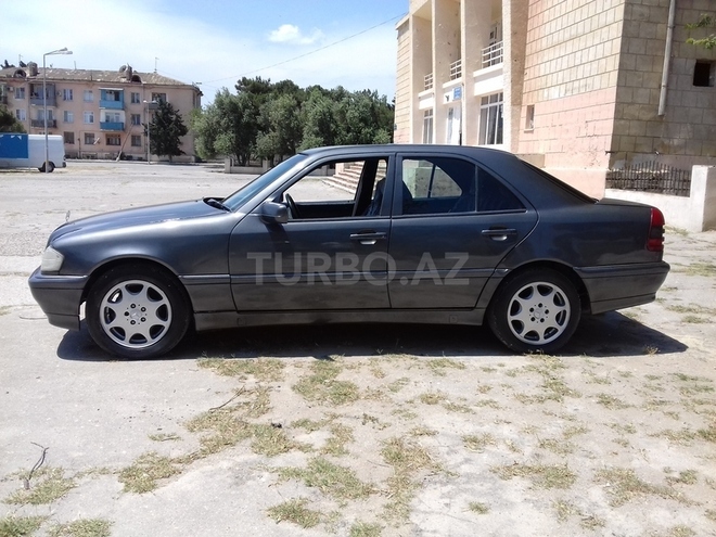 Mercedes C 200 1995, 465,249 km - 2.0 л - Bakı
