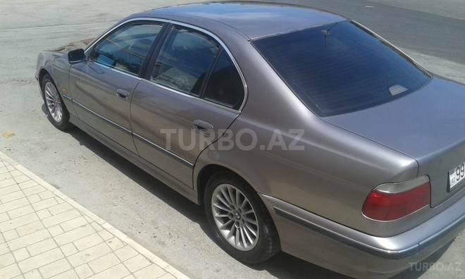 BMW 520 1998, 235,000 km - 2.0 л - Bakı