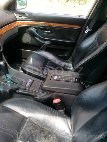 BMW 528 1998, 350,000 km - 2.8 l - Bakı
