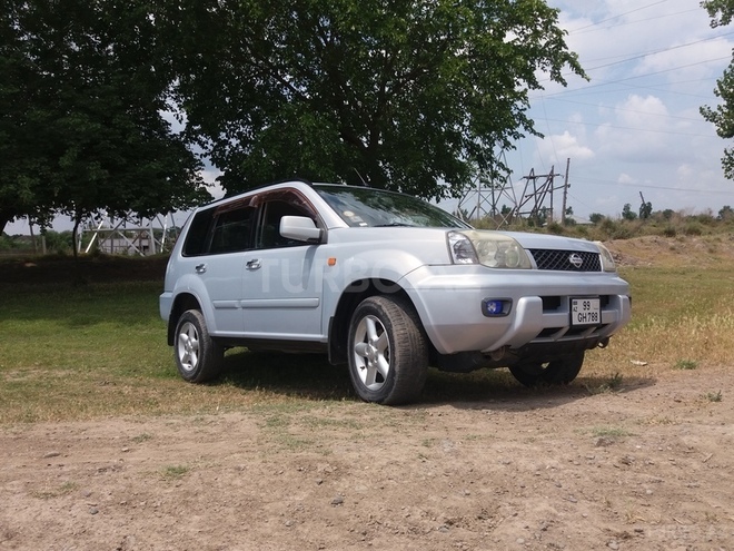 Nissan X-Trail 2002, 134,551 km - 2.2 l - Şirvan