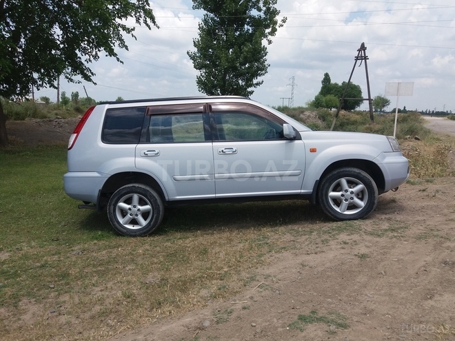 Nissan X-Trail 2002, 134,551 km - 2.2 l - Şirvan