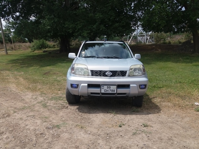 Nissan X-Trail 2002, 134,551 km - 2.2 l - Şirvan