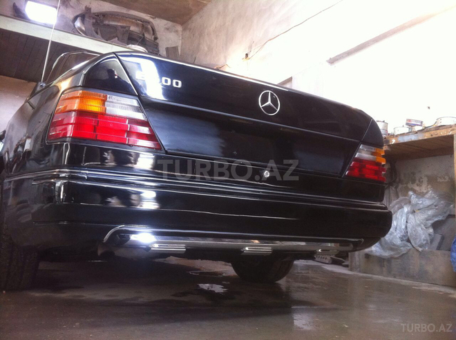 Mercedes E 230 1990, 499,000 km - 2.3 l - Bakı