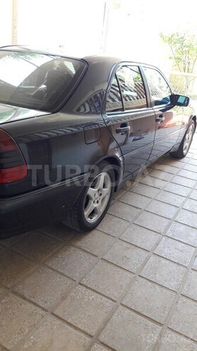 Mercedes C 180 1999, 274,000 km - 1.8 l - Gəncə