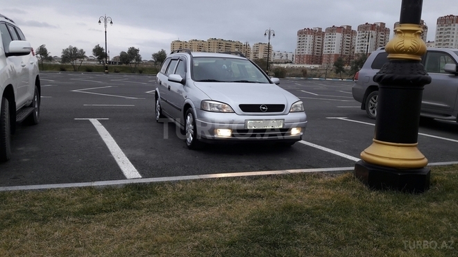 Opel Astra 1999, 210,000 km - 2.0 l - Bakı
