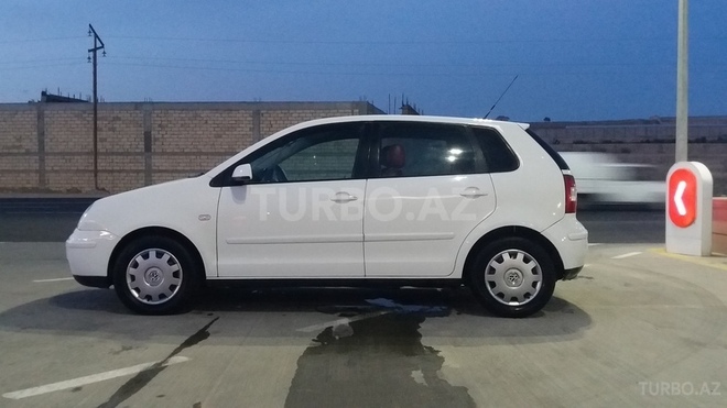 Volkswagen Polo 2003, 233,888 km - 1.4 l - Bakı