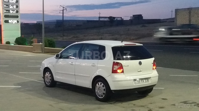 Volkswagen Polo 2003, 233,888 km - 1.4 l - Bakı