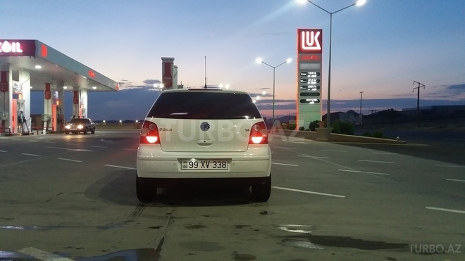 Volkswagen Polo 2003, 233,888 km - 1.4 l - Bakı