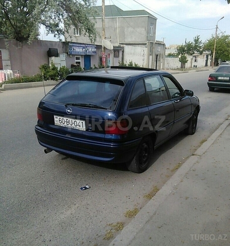Opel Astra 1995, 176,824 km - 1.6 l - Bakı