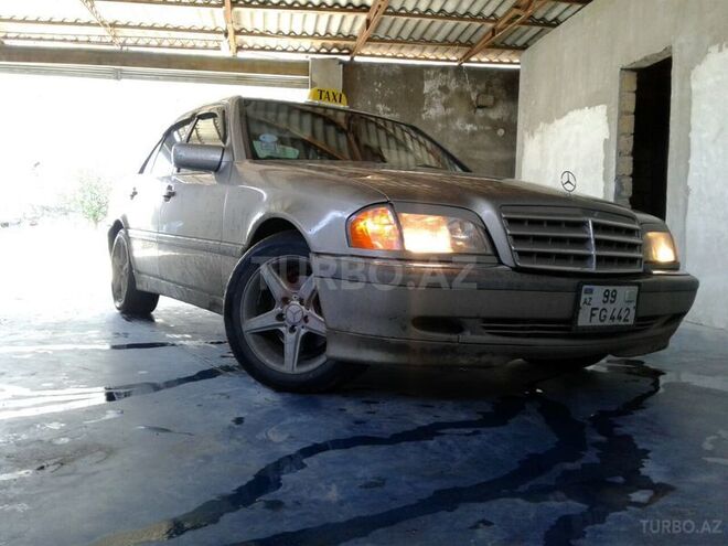 Mercedes C 230 1999, 240,000 km - 2.3 l - Gəncə