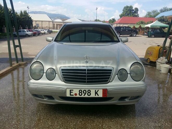 Mercedes E 220 1999, 276,000 km - 2.2 l - Bakı