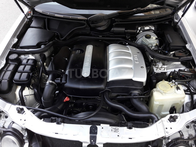Mercedes E 220 1999, 276,000 km - 2.2 l - Bakı