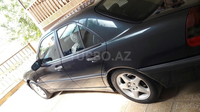 Mercedes C 180 1999, 127,000 km - 1.8 l - Gəncə