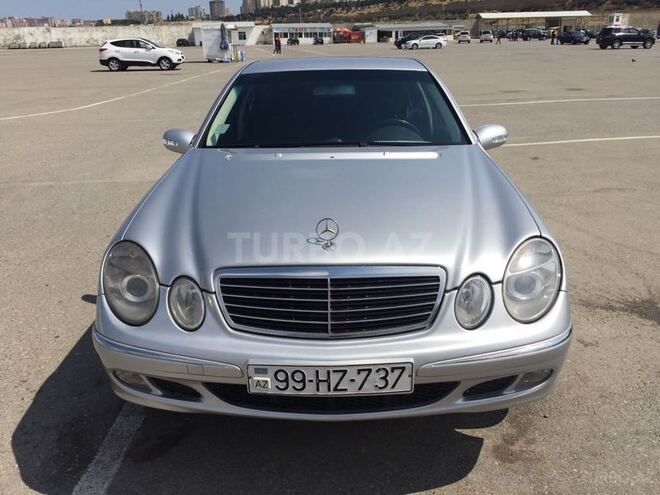 Mercedes E 220 2004, 241,000 km - 2.2 л - Bakı